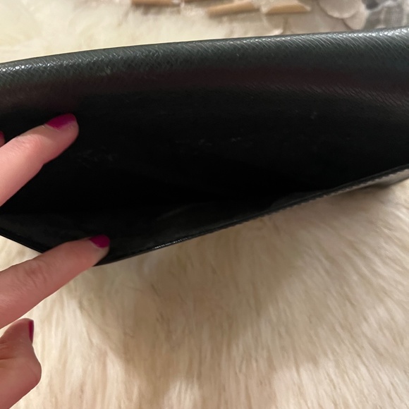 Louis Vuitton Pochette Clutch - Picture 6 of 11